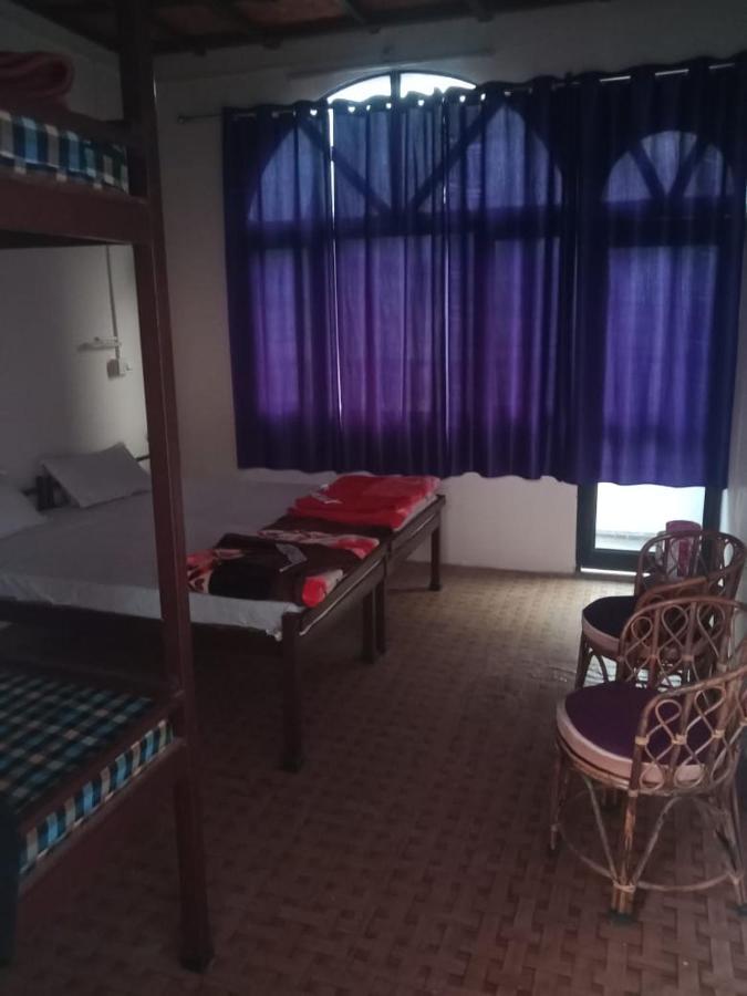 Anna Hostel Tapovan Rishīkesh Zewnętrze zdjęcie