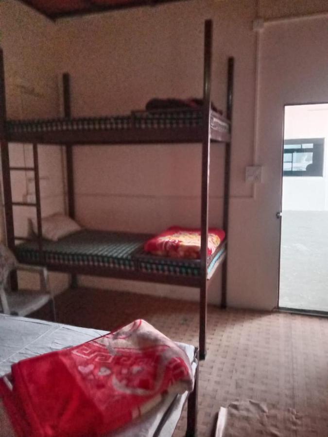 Anna Hostel Tapovan Rishīkesh Zewnętrze zdjęcie