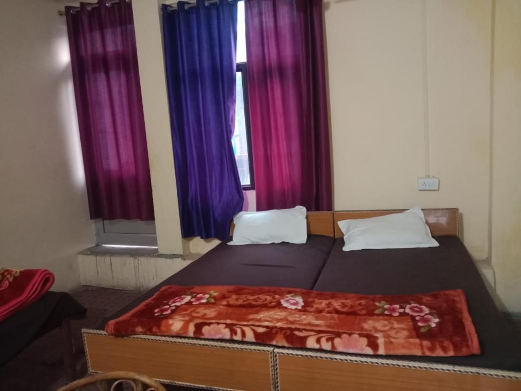 Anna Hostel Tapovan Rishīkesh Zewnętrze zdjęcie