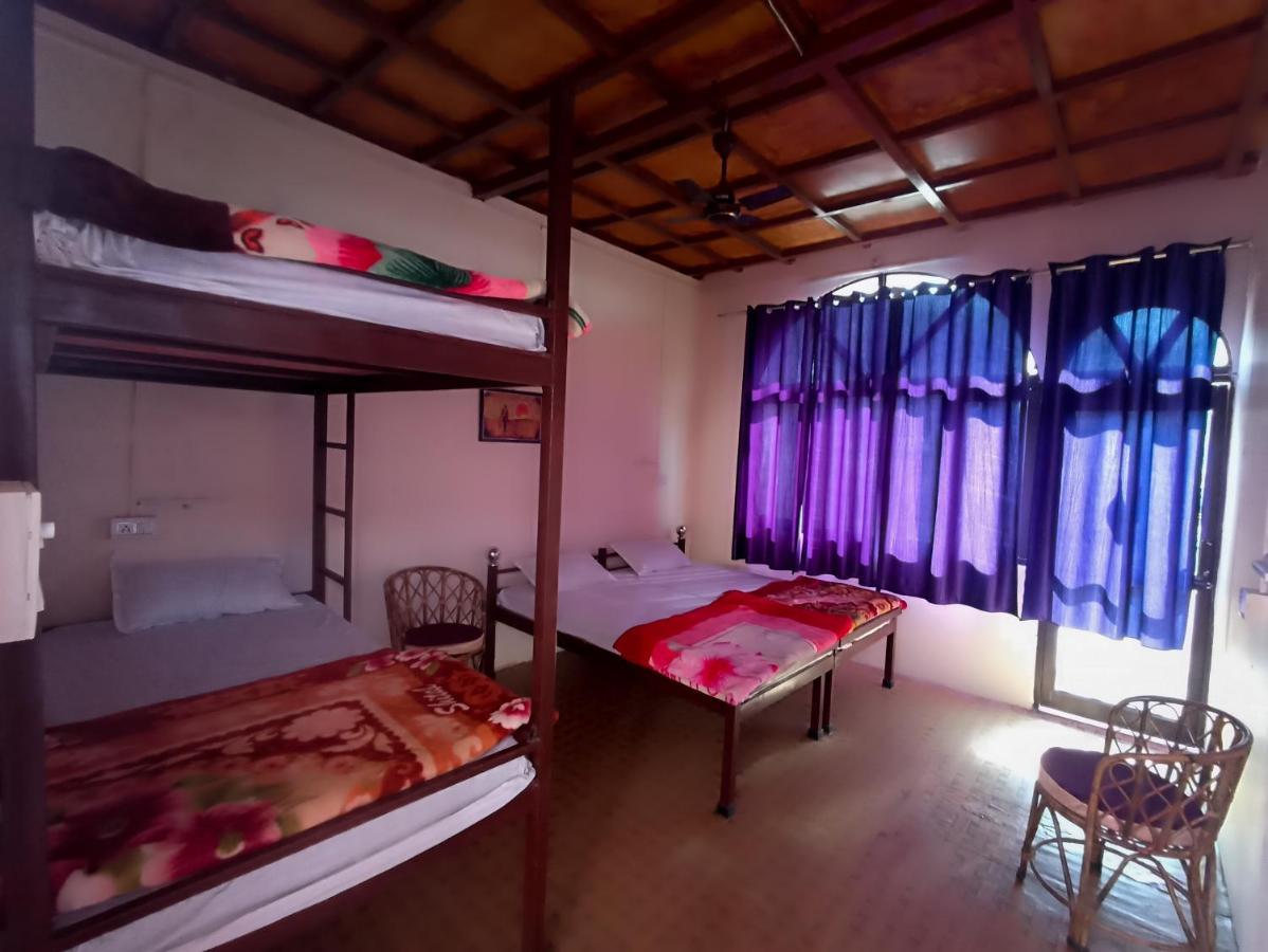 Anna Hostel Tapovan Rishīkesh Zewnętrze zdjęcie